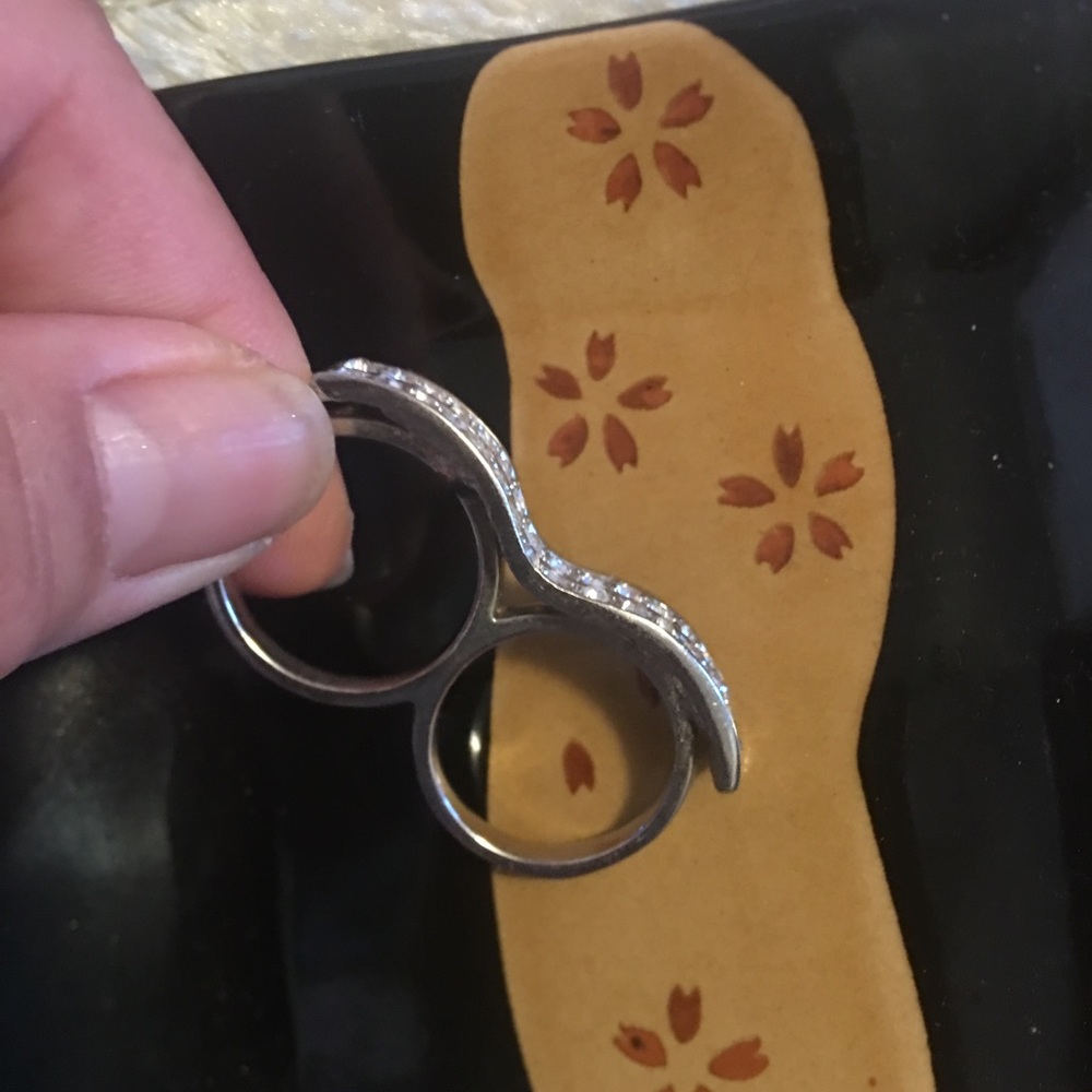 Ring - Picture 5 of 5